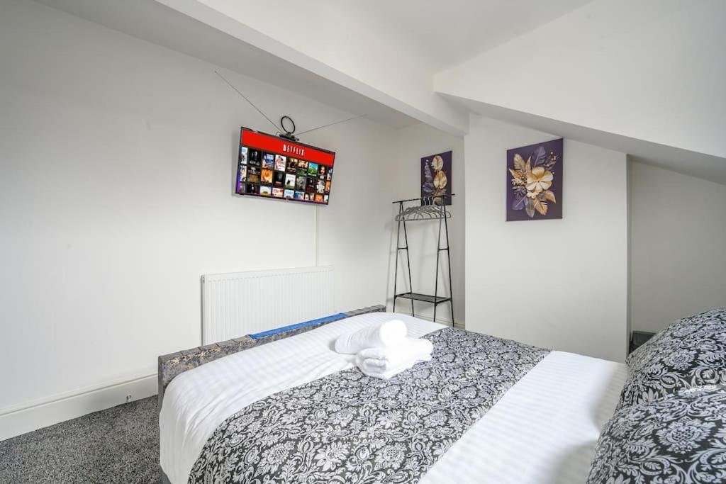 -16Pt- For Your Relaxed & Cosy Stay & Free Parking Лидс Экстерьер фото