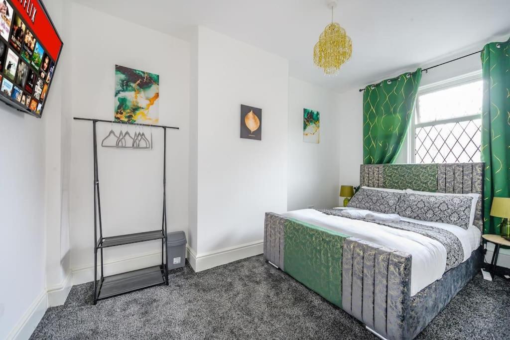 -16Pt- For Your Relaxed & Cosy Stay & Free Parking Лидс Экстерьер фото